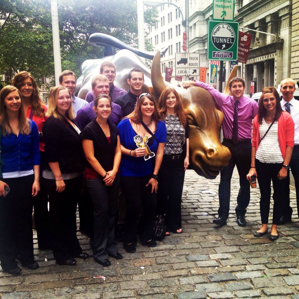 Fin Club Charging Bull